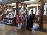 Gladstone Library with Helen and Sheila